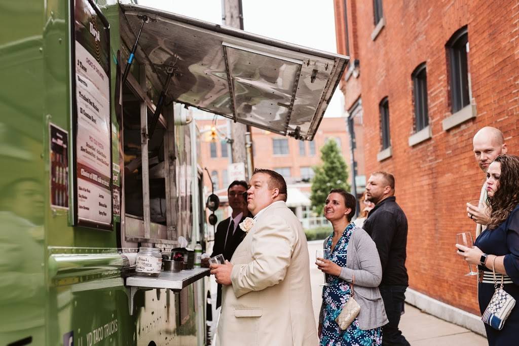 lloyd Catering | restaurant | 1503 Hertel Ave, Buffalo, NY 14216, USA | 7162921764 OR +1 716-292-1764