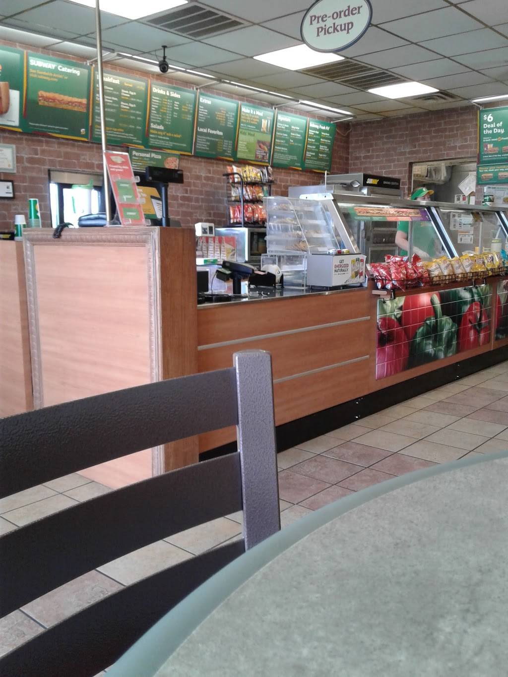 Subway | meal takeaway | 3117 Saul Kleinfeld Dr Suite 101, El Paso, TX 79936, USA | 9158572517 OR +1 915-857-2517