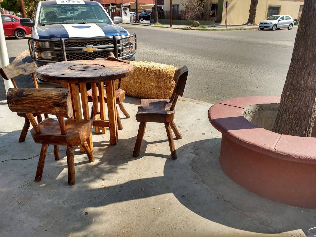 Restaurant los Panchos | restaurant | Avenida Josefa O. de Domínguez 1050, Independencia, 22480 Ensenada, B.C., Mexico | 016462066316 OR +52 646 206 6316