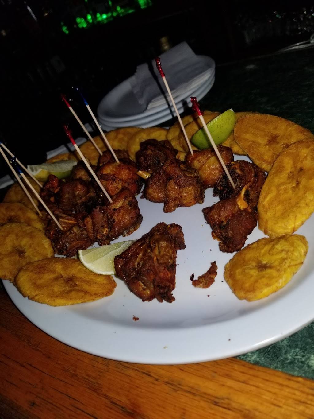 Fiesta Cafe and Bar | cafe | 4640 3rd Ave, Bronx, NY 10458, USA | 7187332211 OR +1 718-733-2211