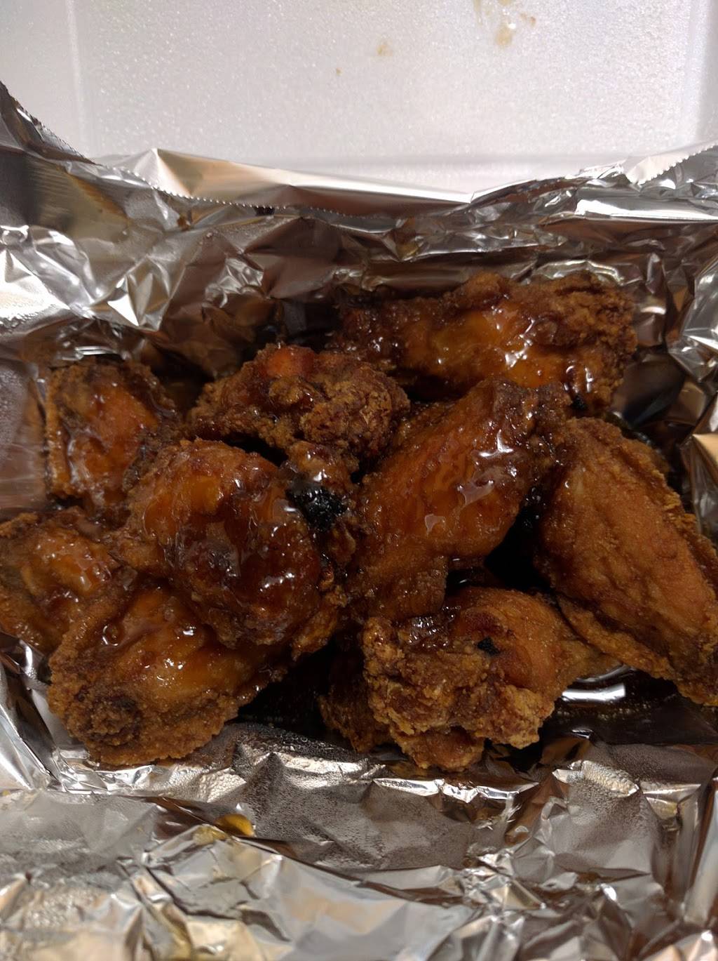 Marino Pizza And Wings | restaurant | 601 Upper James St, Hamilton, ON L9C 2Y7, Canada | 9055742020 OR +1 905-574-2020