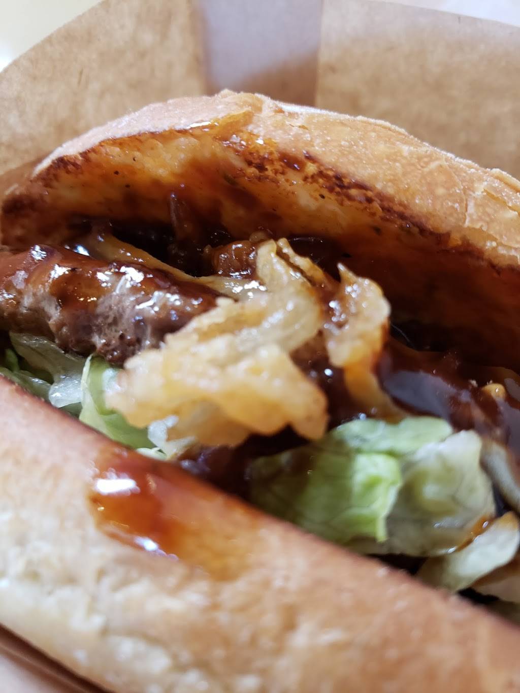 Coastline Burgers Kirkland | restaurant | 116 Central Way, Kirkland, WA 98033, USA | 4258221770 OR +1 425-822-1770