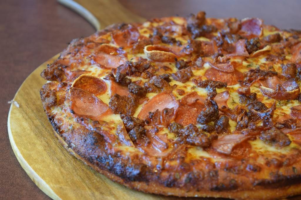 Carmonis Pizza | meal delivery | 42787 Woodward Ave, Bloomfield Twp, MI 48304, USA | 2482203333 OR +1 248-220-3333