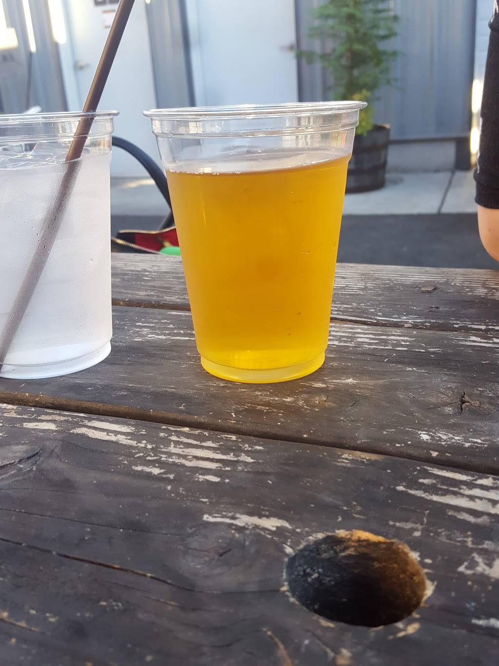 Barrel Mountain Brewing | restaurant | 607 E Main St, Battle Ground, WA 98604, USA | 3603428111 OR +1 360-342-8111