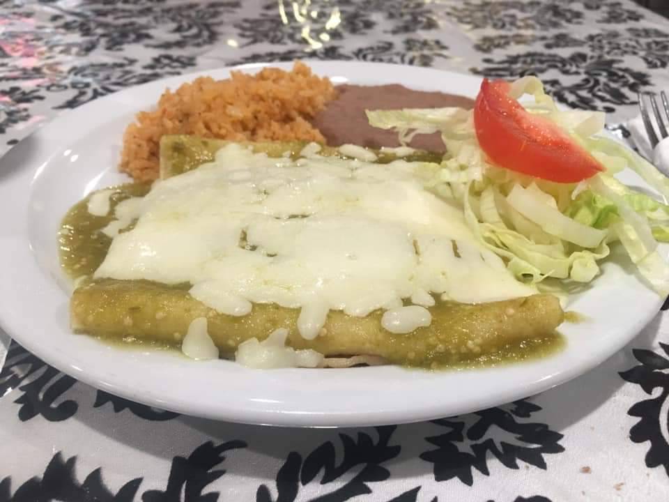 El Castillo Mexican & Seafood Restaurant | restaurant | 425 S St Marys St, San Antonio, TX 78205, USA | 2105379776 OR +1 210-537-9776