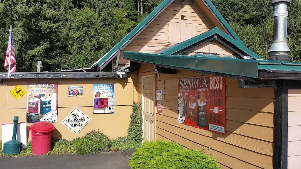 Chef Charles’ | restaurant | 147 River St, Elk Rapids, MI 49629, USA | 2312648901 OR +1 231-264-8901