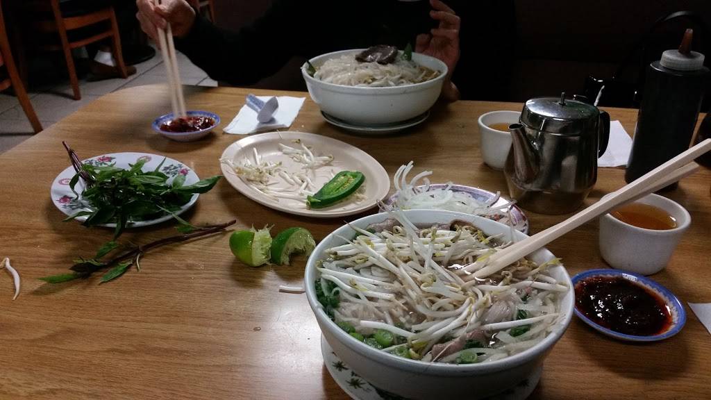 Pho Hoa-Huong Restaurant | restaurant | 6921 Linda Vista Rd, San Diego, CA 92111, USA | 8584929108 OR +1 858-492-9108