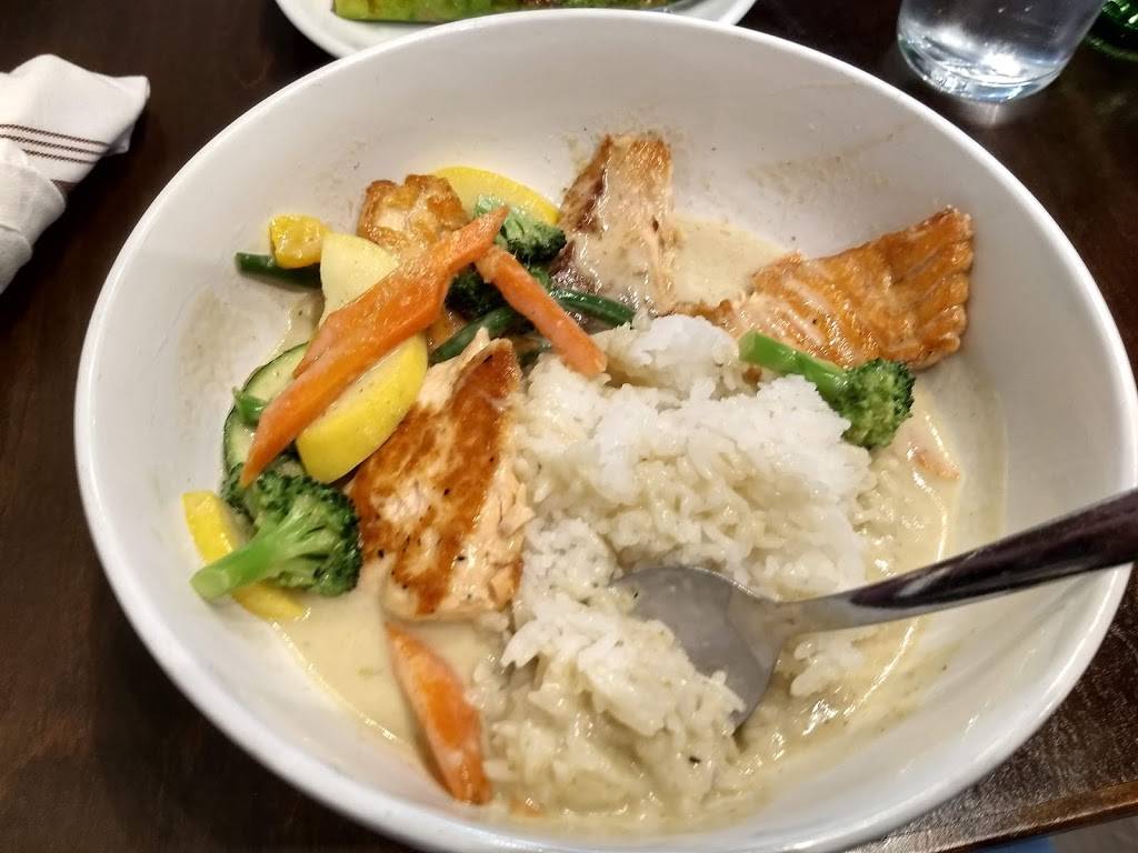 Le Spice Downtown | restaurant | 155 W Main St, Spartanburg, SC 29306, USA | 8645865008 OR +1 864-586-5008