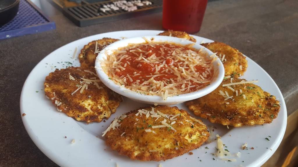 Vannellis by The Lake | restaurant | 55 Lake St S, Forest Lake, MN 55025, USA | 6513952400 OR +1 651-395-2400