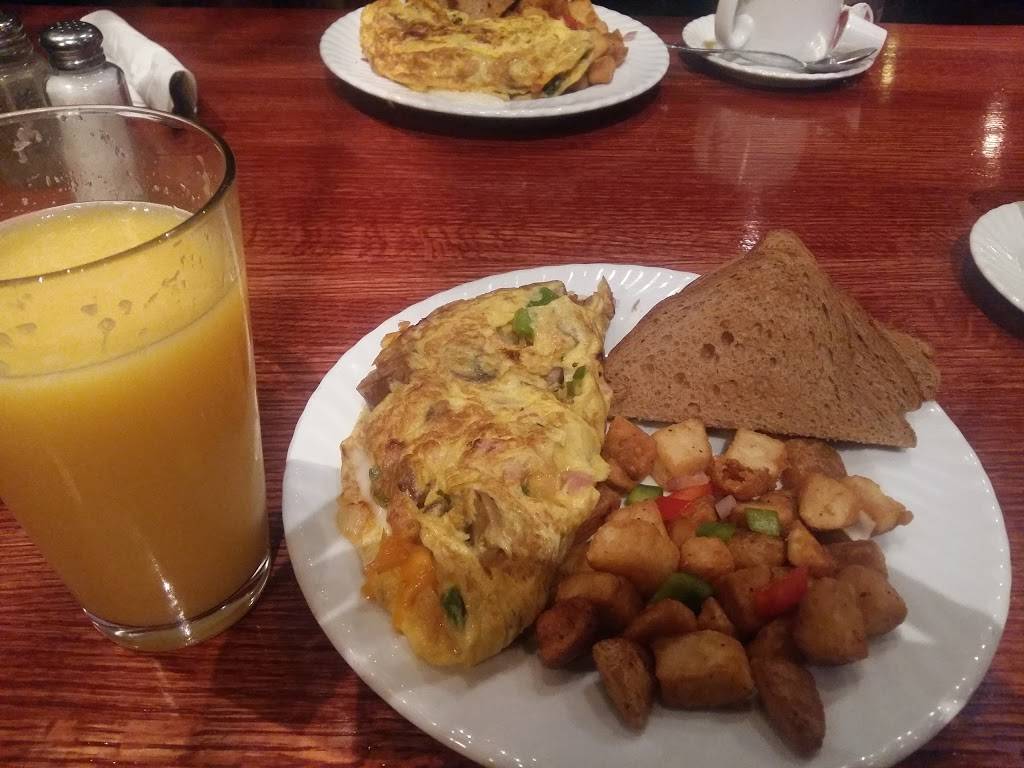 Bob Os Restaurant & Bar | restaurant | 4335 Chantilly Shopping Center, Chantilly, VA 20151, USA | 7039612800 OR +1 703-961-2800