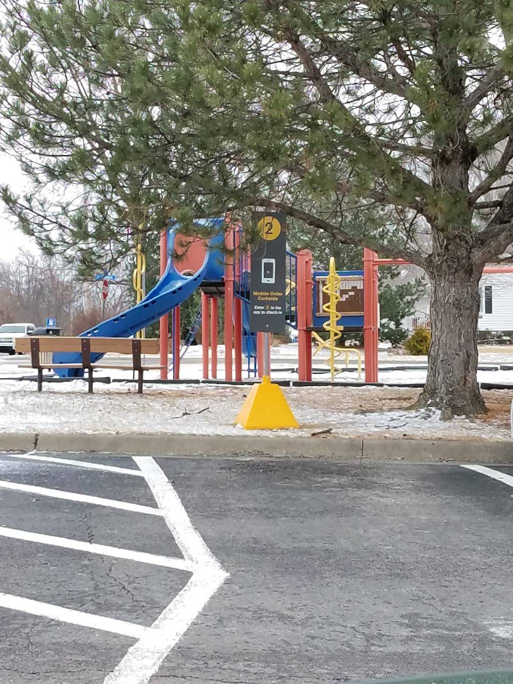 McDonalds | cafe | 5103 Roe Ave, Roeland Park, KS 66205, USA | 9138317774 OR +1 913-831-7774