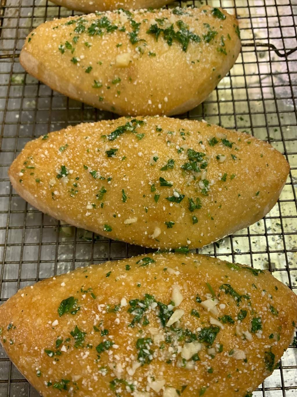 Thats Italian Pizza & Pasta | restaurant | 10747 Ford Ave, Richmond Hill, GA 31324, USA | 9127563611 OR +1 912-756-3611