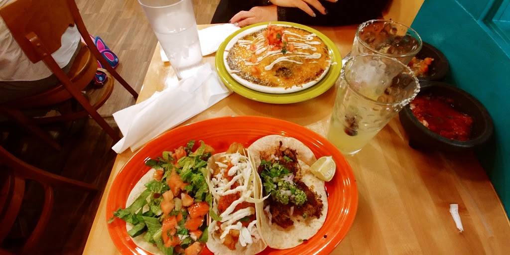 Gringos Taqueria | restaurant | 612 Norfolk Ave #109, Virginia Beach, VA 23451, USA | 7579612987 OR +1 757-961-2987