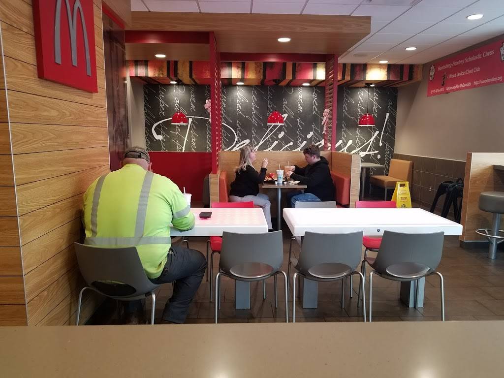 McDonalds | cafe | 3555 Vine St, Middletown, PA 17057, USA | 7179021130 OR +1 717-902-1130