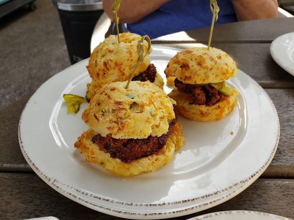 Chef Art Smiths Homecomin | restaurant | 1602 E Buena Vista Dr, Lake Buena Vista, FL 32830, USA | 4075600100 OR +1 407-560-0100