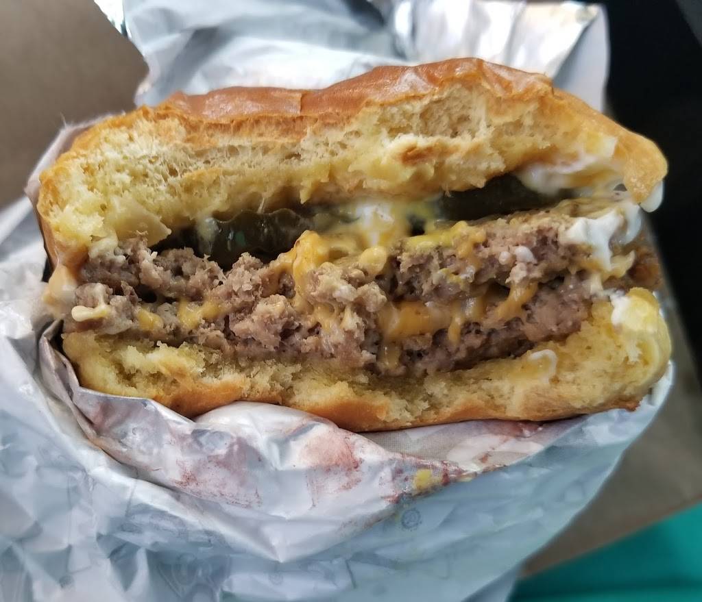 Sonic Drive-In | restaurant | 3007 Highland Ave, National City, CA 91950, USA | 6193360000 OR +1 619-336-0000