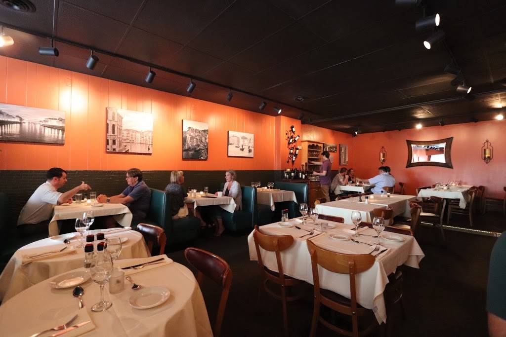 Carmelos Ristorante | restaurant | 238 Snelling Ave S, St Paul, MN 55105, USA | 6516992448 OR +1 651-699-2448