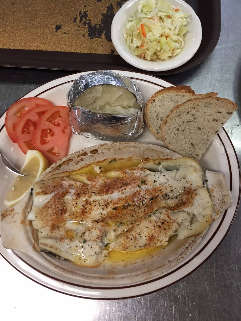 The Dog Bar | restaurant | 1913 Davis Rd, West Falls, NY 14170, USA | 7166525550 OR +1 716-652-5550