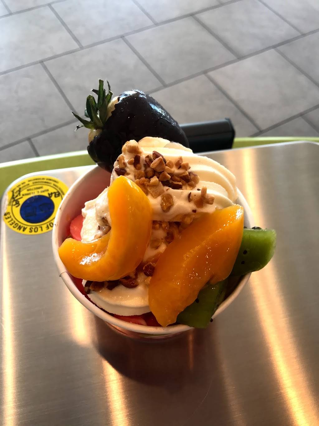 Menchies Frozen Yogurt | bakery | 8880 Whittier Blvd, Pico Rivera, CA 90660, USA | 5629427382 OR +1 562-942-7382