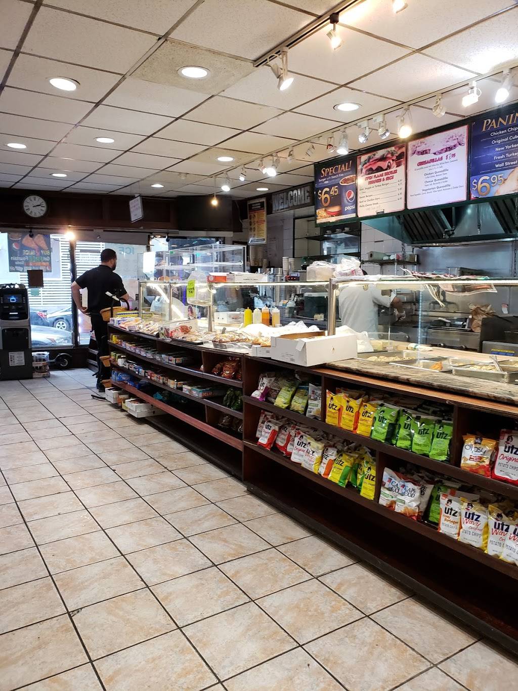 Rockwells | restaurant | 105 Broad St, New York, NY 10004, USA | 2123633030 OR +1 212-363-3030