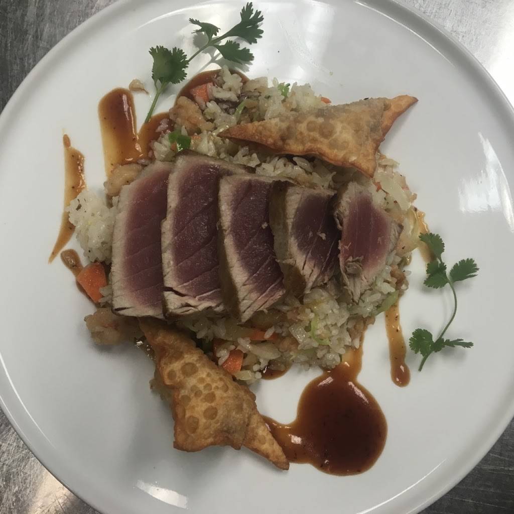 Mad Minnow Bar & Kitchen | restaurant | 554 Main St, Harwich Port, MA 02646, USA | 7742093977 OR +1 774-209-3977