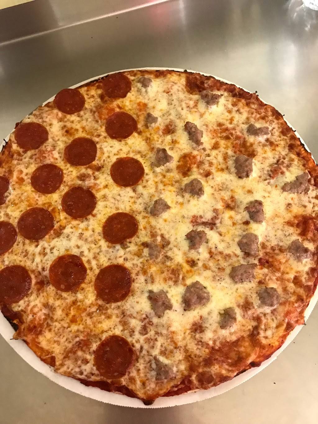 Pizza King Fresh Pizza | restaurant | 1907 W Murdock Ave, Oshkosh, WI 54901, USA | 9202310990 OR +1 920-231-0990