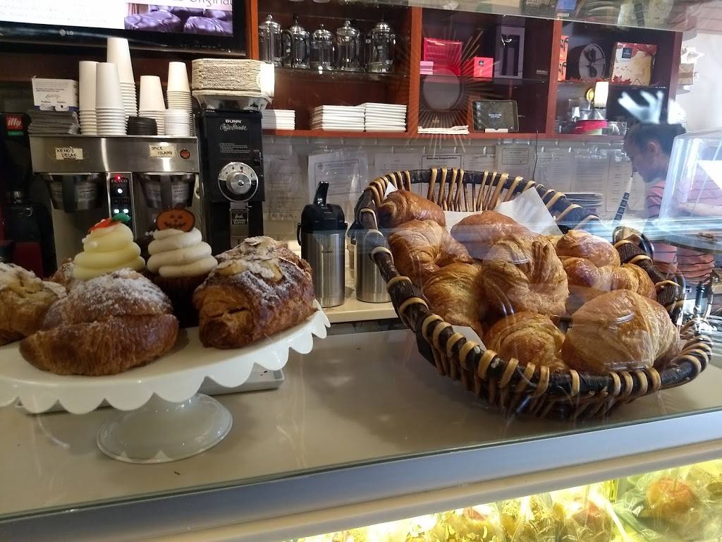 Leonidas Cafe Chocolaterie | cafe | 1907 Central St, Evanston, IL 60201, USA | 8476860190 OR +1 847-686-0190