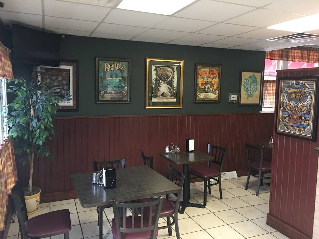 Zazing Primo Pizza-Chicken | restaurant | 205 N Main St, North Prairie, WI 53153, USA | 2623928012 OR +1 262-392-8012