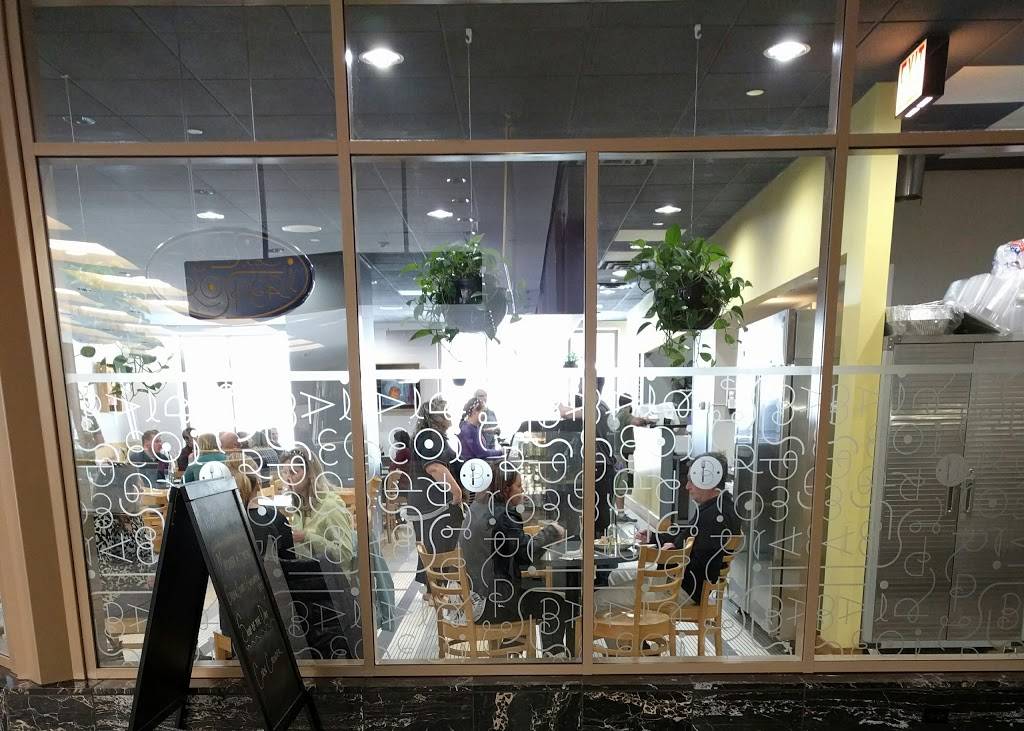 Basil Prosperi | restaurant | 801 Grand Ave, Des Moines, IA 50309, USA | 5152442070 OR +1 515-244-2070