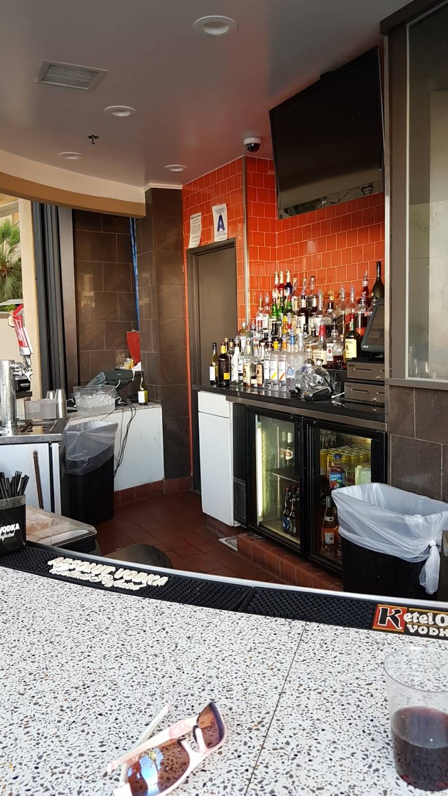 HooDoo Patio Restaurant & Bar | restaurant | 285 N Palm Canyon Dr, Palm Springs, CA 92262, USA | 7603229000 OR +1 760-322-9000