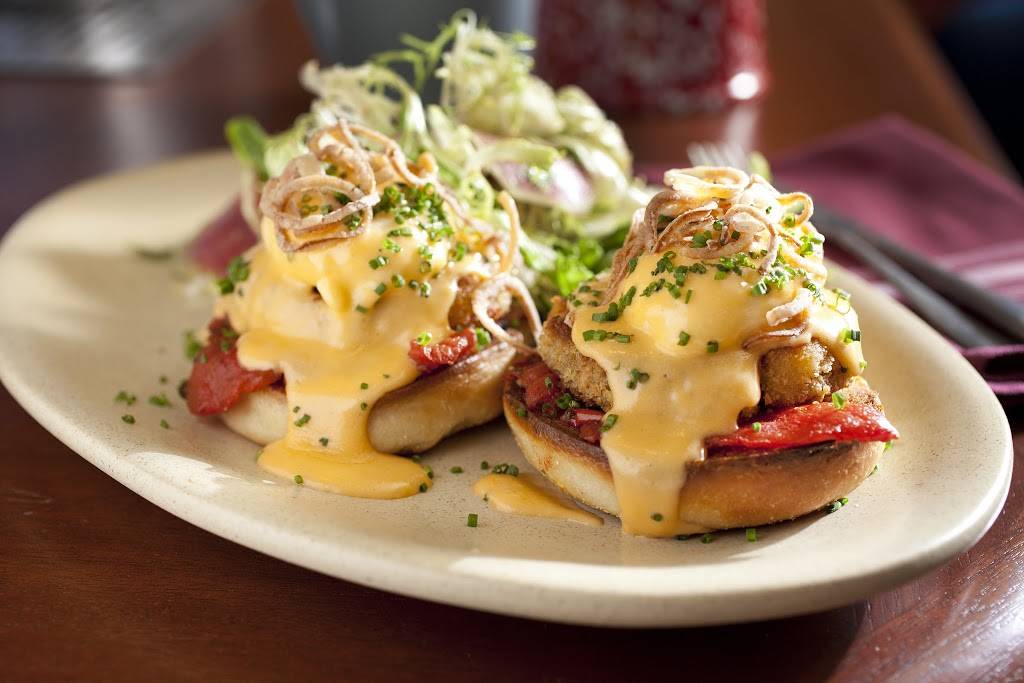 Finn Town | restaurant | 2251 Market St, San Francisco, CA 94114, USA | 4156263466 OR +1 415-626-3466