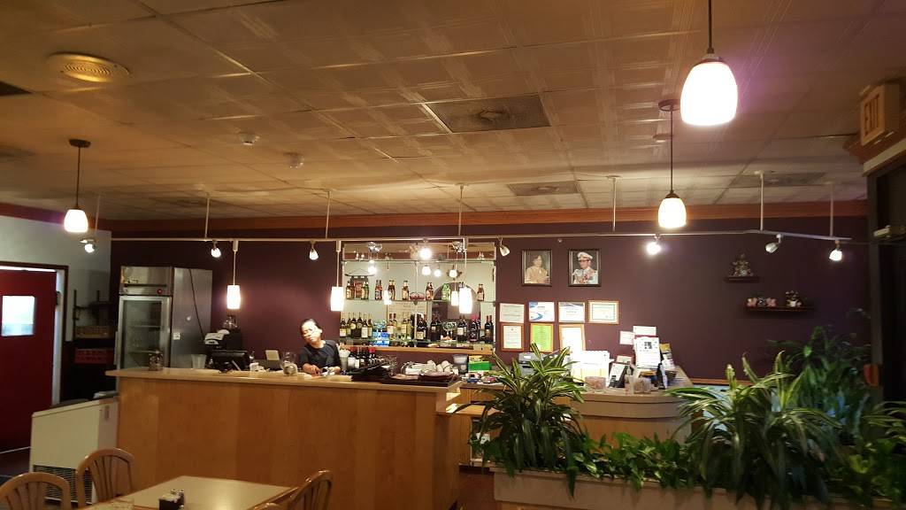 Pho And Thai | restaurant | 63 White St, Belmont, MA 02478, USA | 6174841118 OR +1 617-484-1118