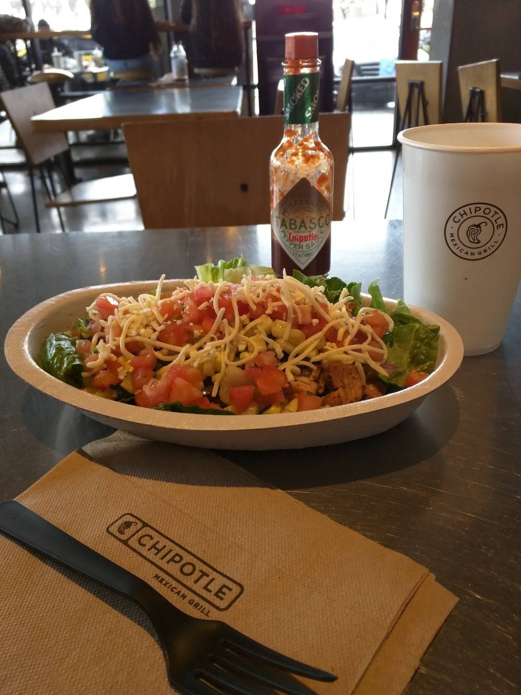 Chipotle Mexican Grill | restaurant | 1800 Ximeno Ave, Long Beach, CA 90815, USA | 5625970469 OR +1 562-597-0469