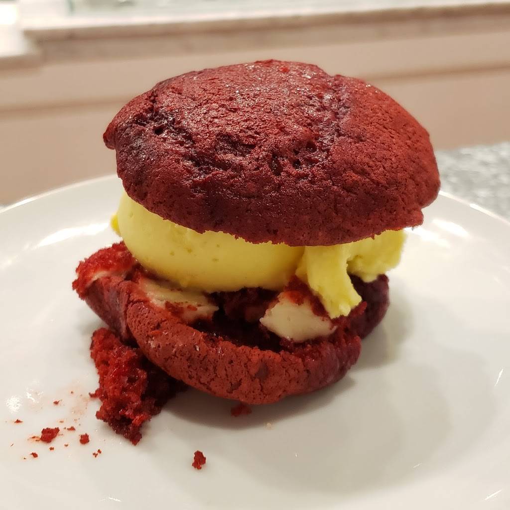 Clawdaddys | restaurant | 128 N Broadway, Lexington, KY 40507, USA | 8592582529 OR +1 859-258-2529