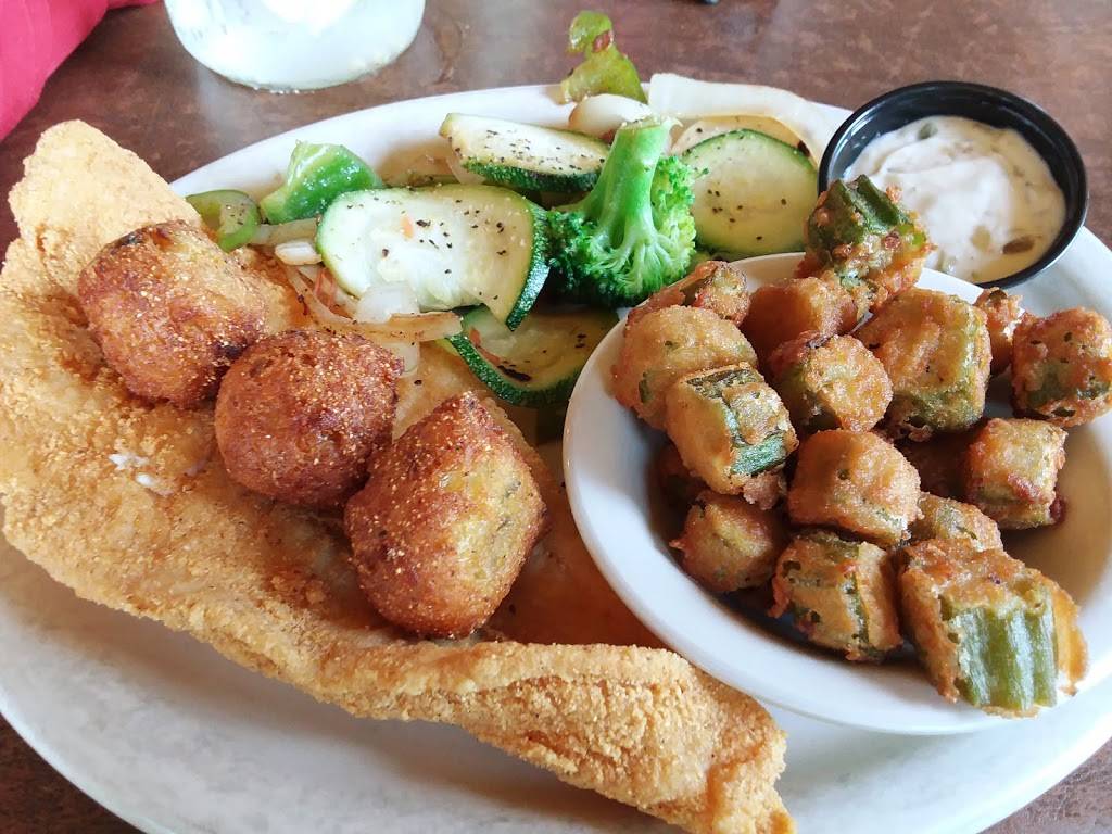 Bricks River Cafe | restaurant | 1205 North, Main St, Bandera, TX 78003, USA | 8307969900 OR +1 830-796-9900