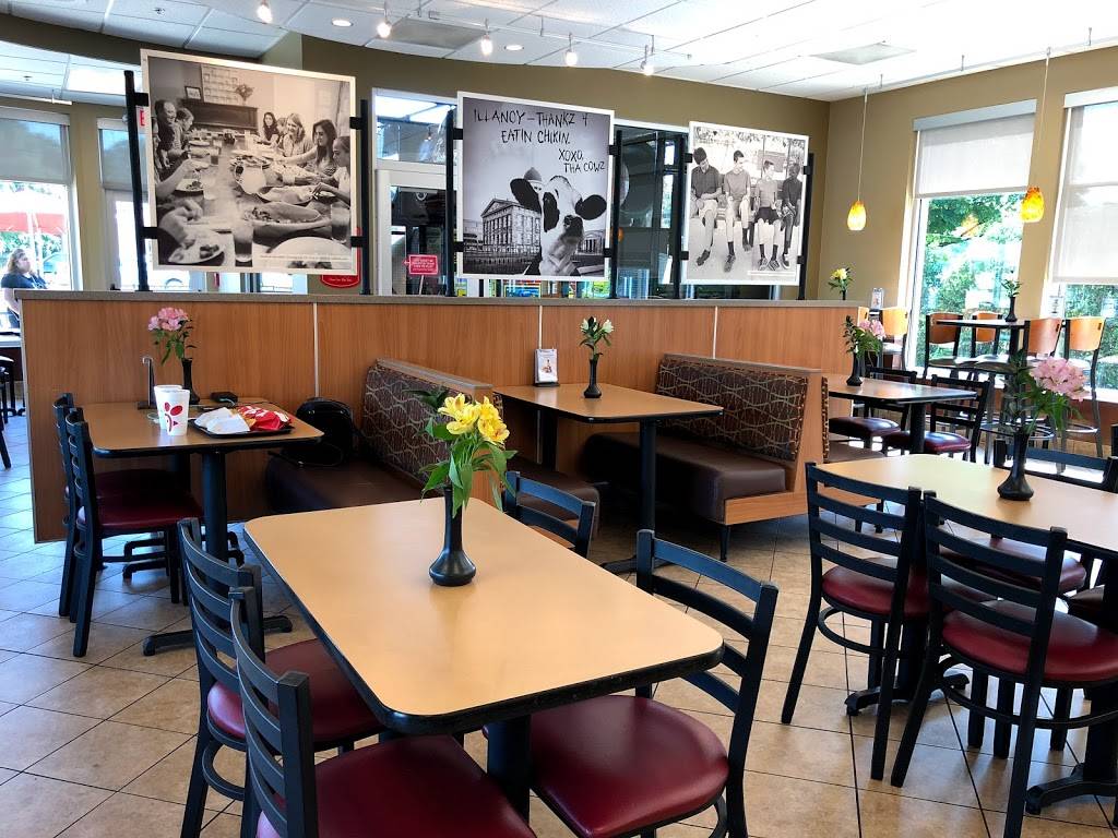 Chick-fil-A | restaurant | 4812 Northwest Hwy, Crystal Lake, IL 60014, USA | 8154448611 OR +1 815-444-8611