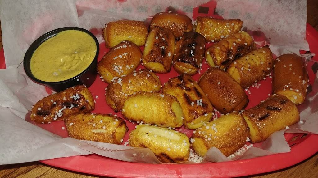 Toucans Ale House | restaurant | 2450 Perry Lane Rd, Brunswick, GA 31525, USA | 9125541937 OR +1 912-554-1937