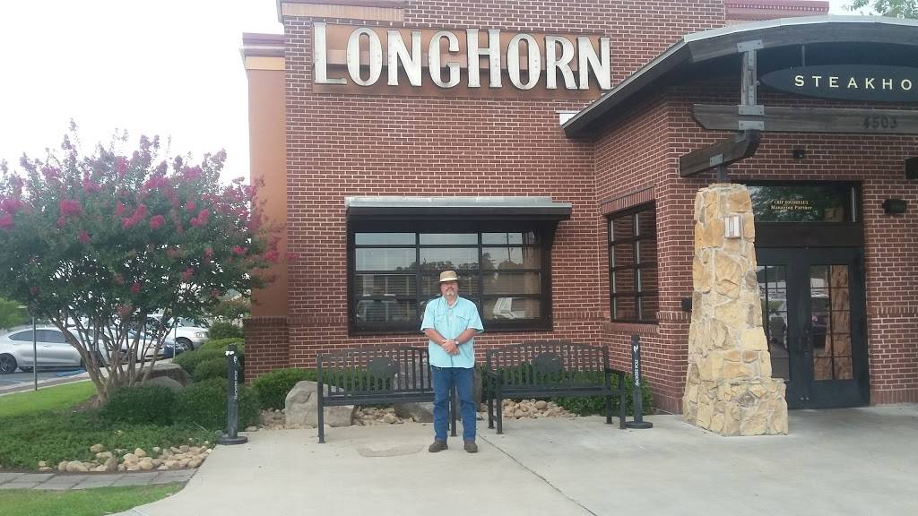 LongHorn Steakhouse | meal takeaway | 4503 Hardy St, Hattiesburg, MS 39402, USA | 6012969279 OR +1 601-296-9279