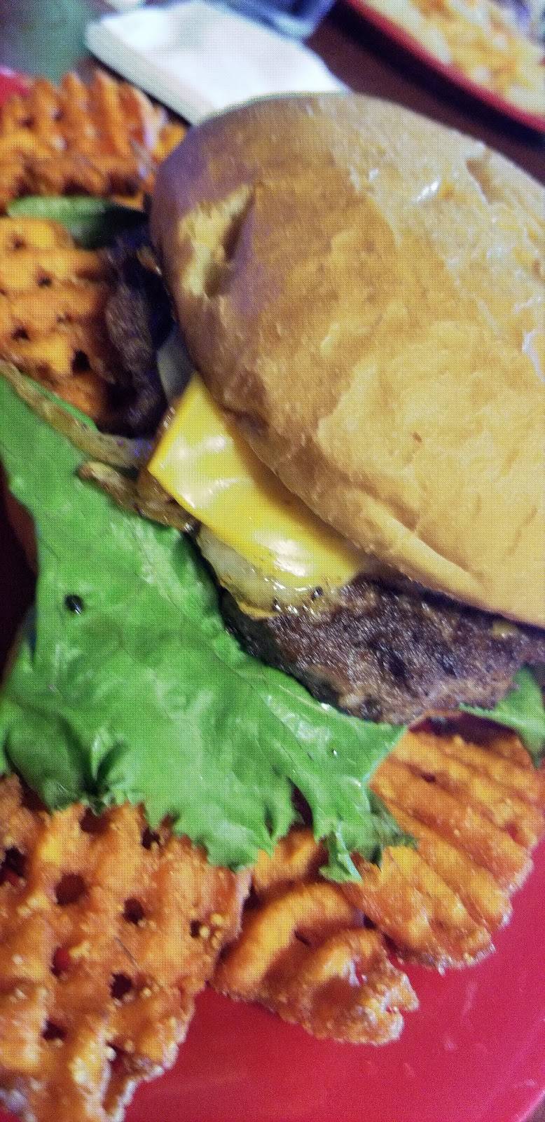 Gators Sports Bar And Grill | restaurant | 21041 Bear Valley Rd, Apple Valley, CA 92308, USA | 7609617200 OR +1 760-961-7200