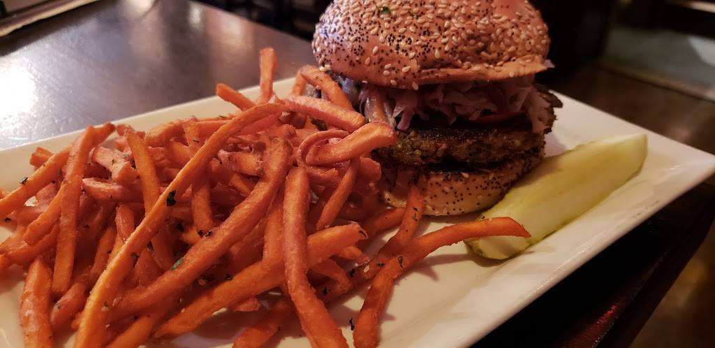 Ri Ra Georgetown | restaurant | 3125 M St NW, Washington, DC 20007, USA | 2027512111 OR +1 202-751-2111