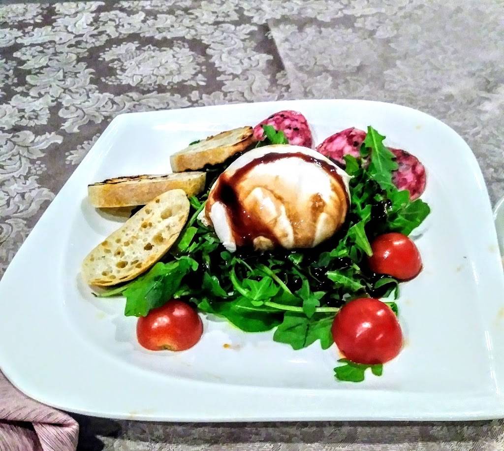 Garden Grill | restaurant | 64 N Country Rd, Smithtown, NY 11787, USA | 6312658771 OR +1 631-265-8771