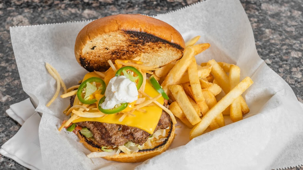 Red Barn Grill & Cafe | restaurant | 23331 Orchard Lake Rd, Farmington, MI 48336, USA | 2484827009 OR +1 248-482-7009