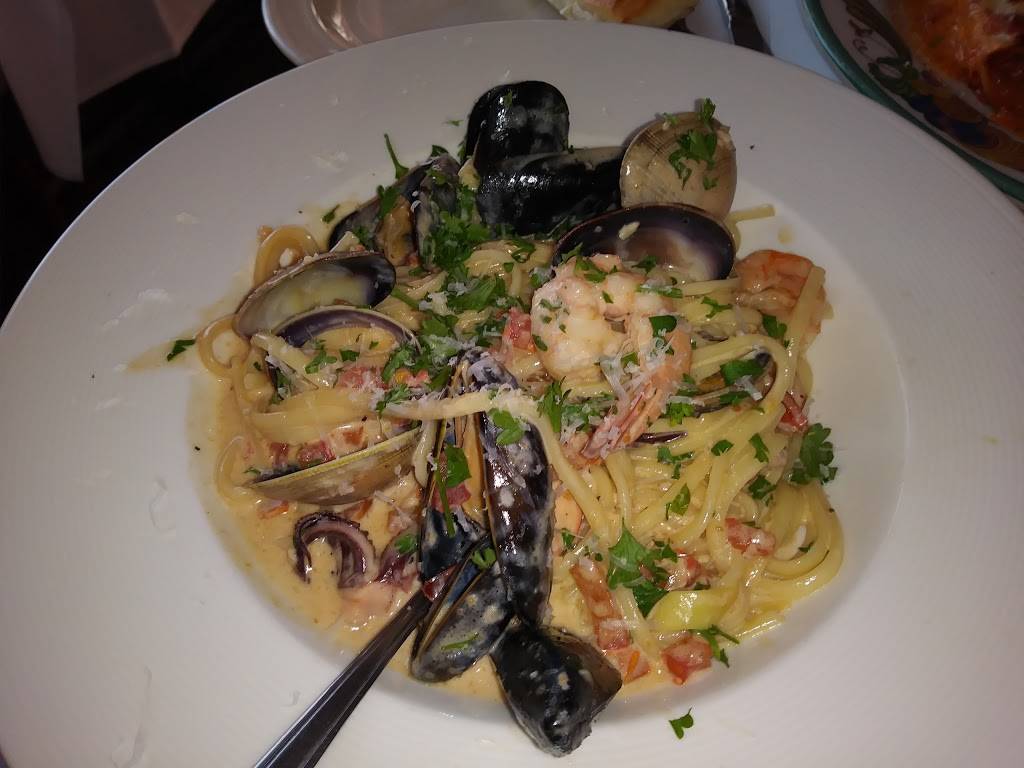 La Rustica | restaurant | 4100 Beach Dr SW, Seattle, WA 98116, USA | 2069323020 OR +1 206-932-3020