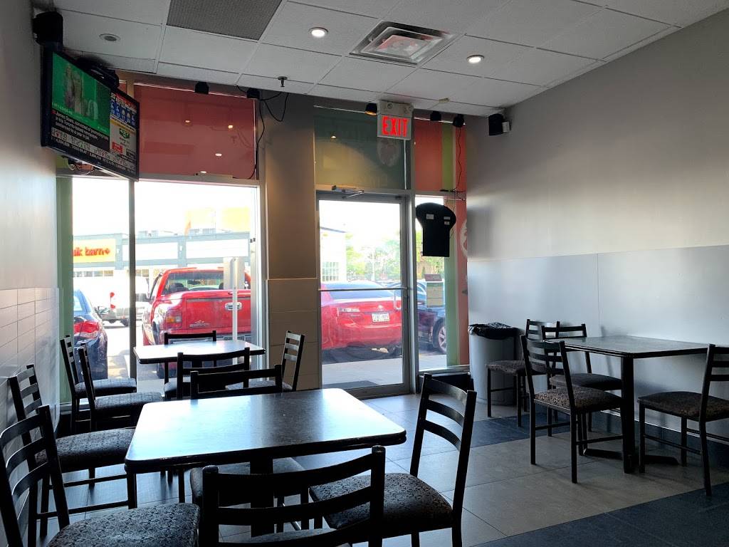 Silvas Barbeque | restaurant | 925 Rathburn Rd E, Mississauga, ON L4W 4C3, Canada | 9052709393 OR +1 905-270-9393