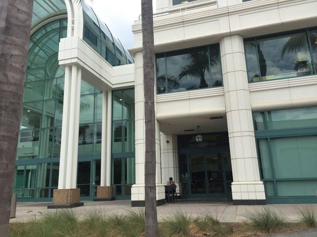 Subway Restaurants | restaurant | 2450 Colorado Ave 1st Floor, Suite 1006W, Santa Monica, CA 90404, USA | 3108283590 OR +1 310-828-3590