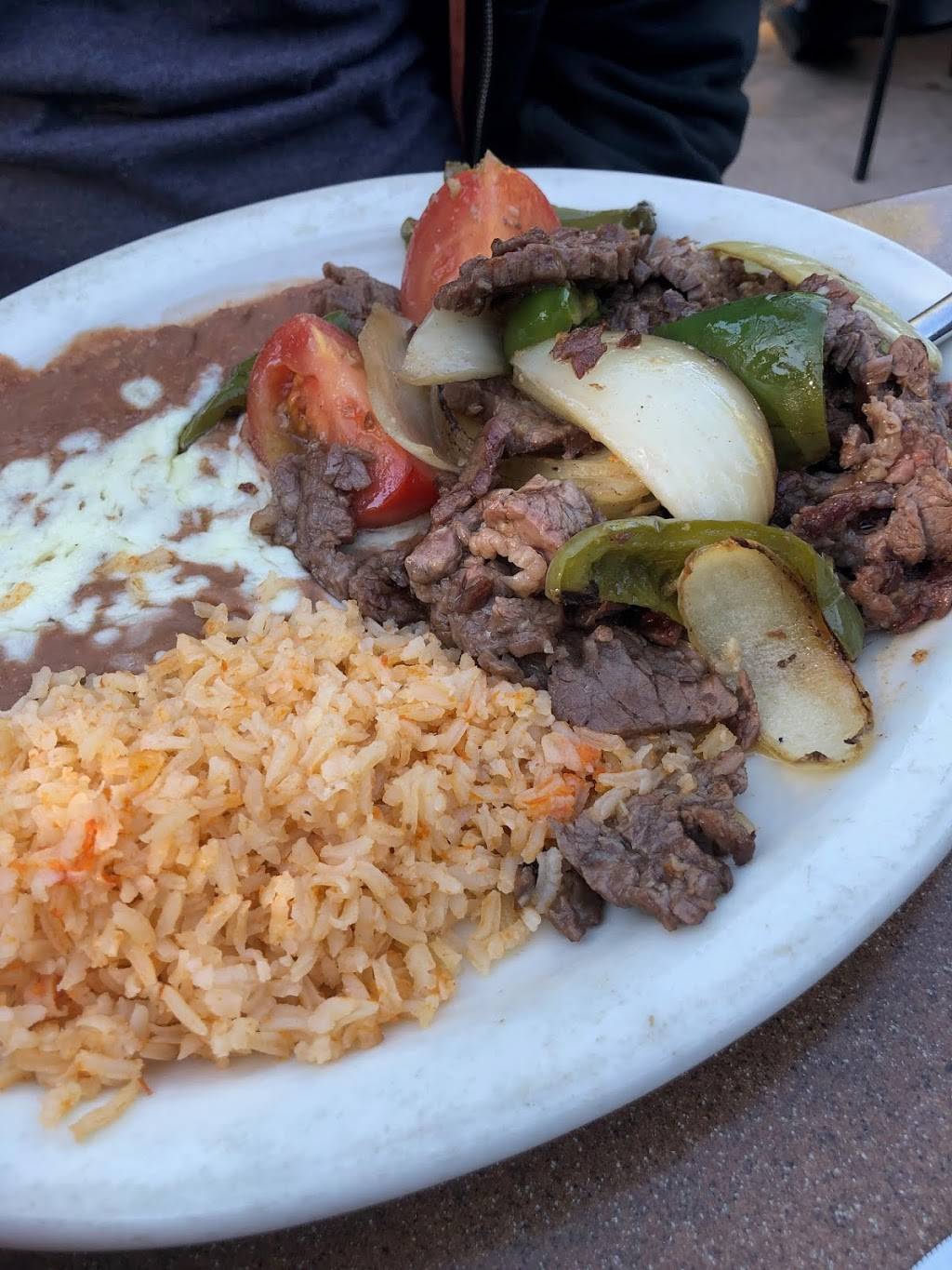 El Mirasol Restaurant | restaurant | 266 E Vía Altamira, Palm Springs, CA 92262, USA | 7604593136 OR +1 760-459-3136