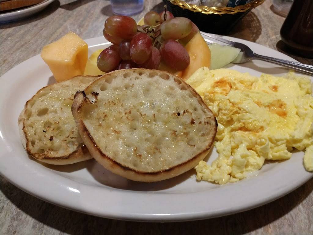 Ditas Family Restaurant | restaurant | 1569 S Madison Rd, Beloit, WI 53511, USA | 6083626477 OR +1 608-362-6477