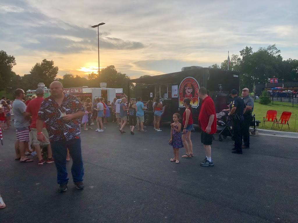 Notorious Pig Bbq | restaurant | 1629 Hunters View Dr, Mt Zion, IL 62549, USA | 2174335143 OR +1 217-433-5143