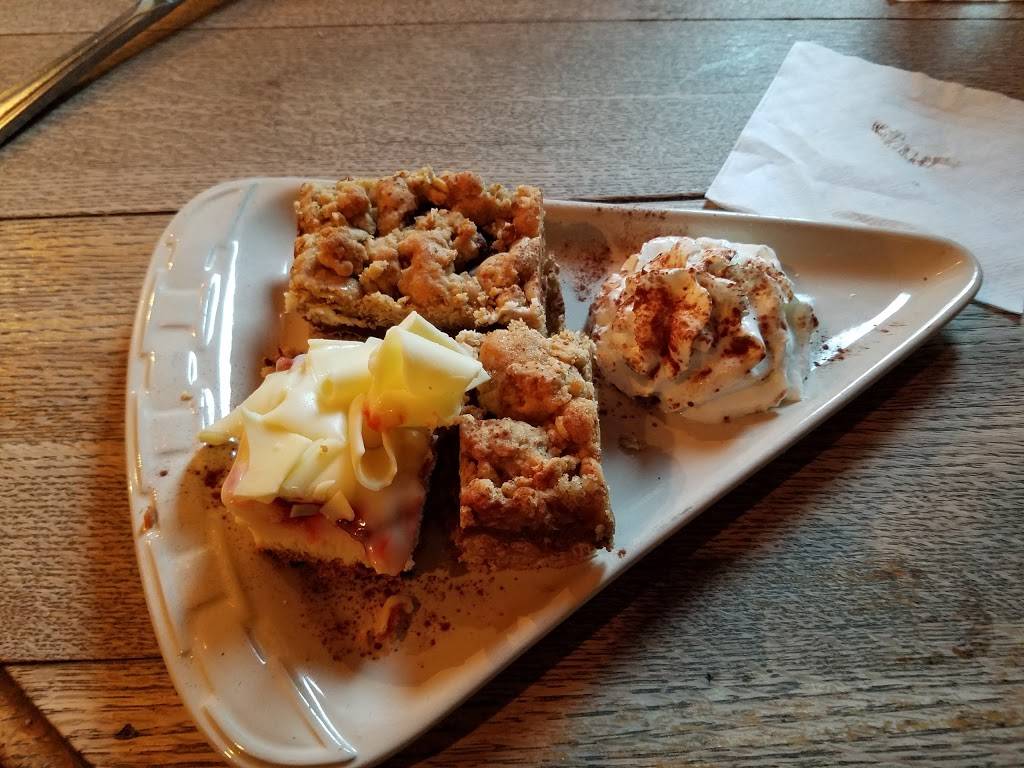 The Gingerbread House | bakery | S63W16147 College Ave, Muskego, WI 53150, USA | 4144229601 OR +1 414-422-9601