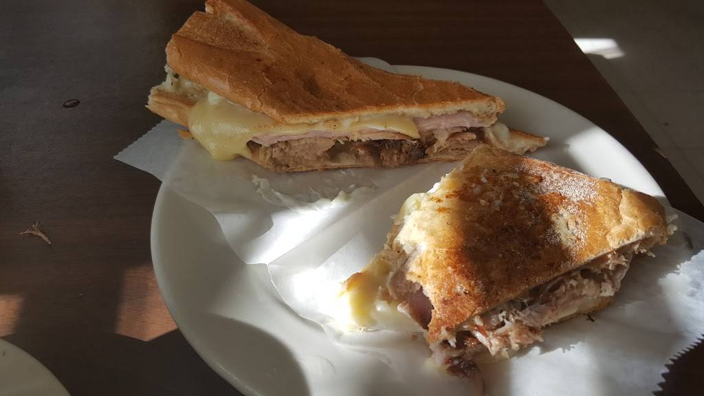 Caridad | restaurant | 1436 Williamsbridge Rd, Bronx, NY 10461, USA | 7188928322 OR +1 718-892-8322